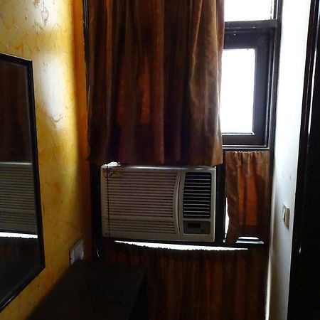 Hotel Elegant International New Delhi Extérieur photo