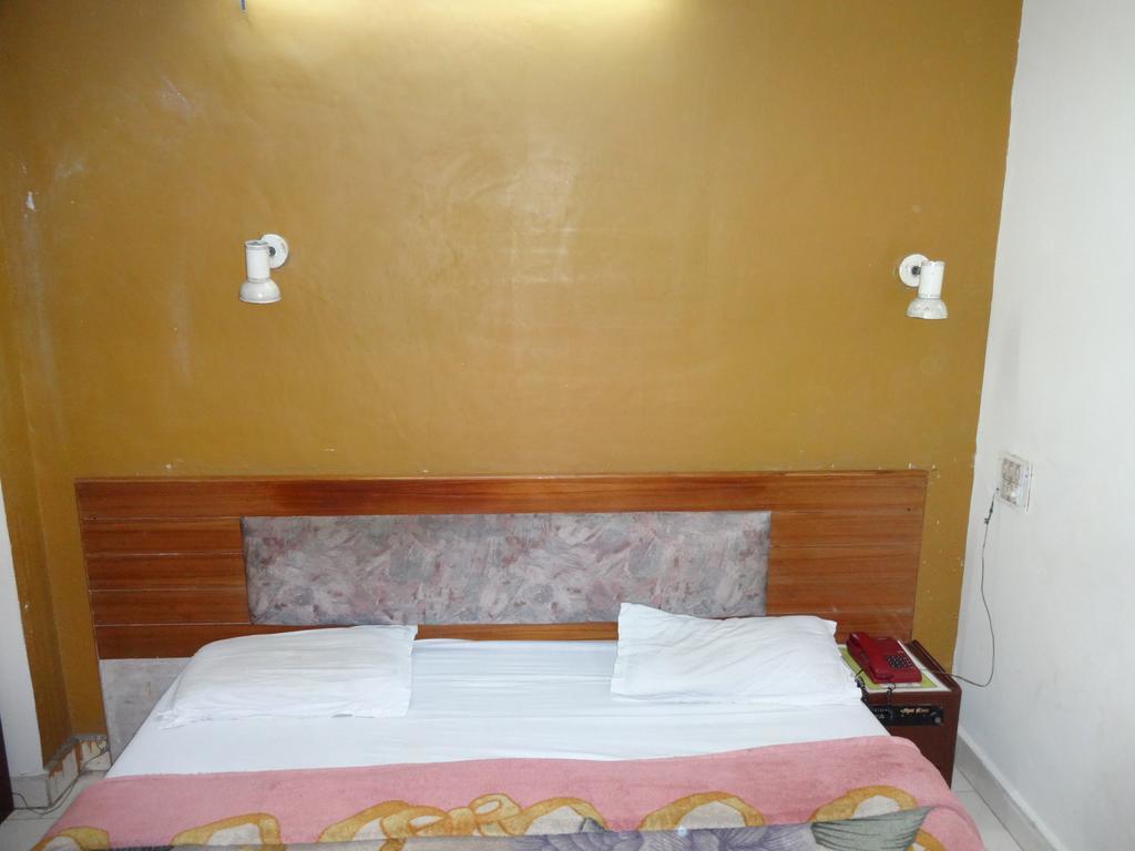 Hotel Elegant International New Delhi Extérieur photo