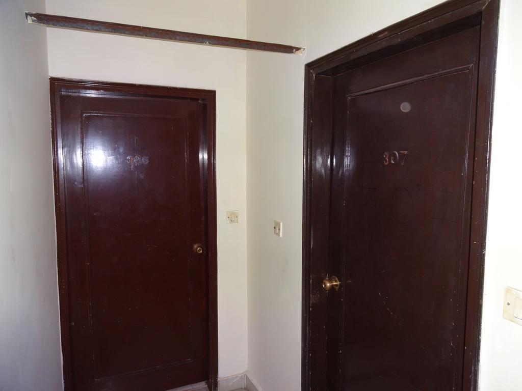 Hotel Elegant International New Delhi Extérieur photo