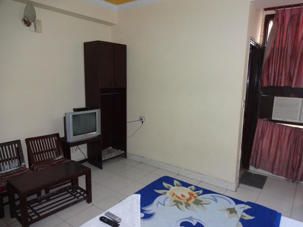 Hotel Elegant International New Delhi Extérieur photo