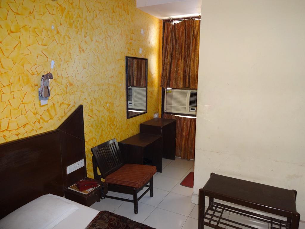 Hotel Elegant International New Delhi Chambre photo