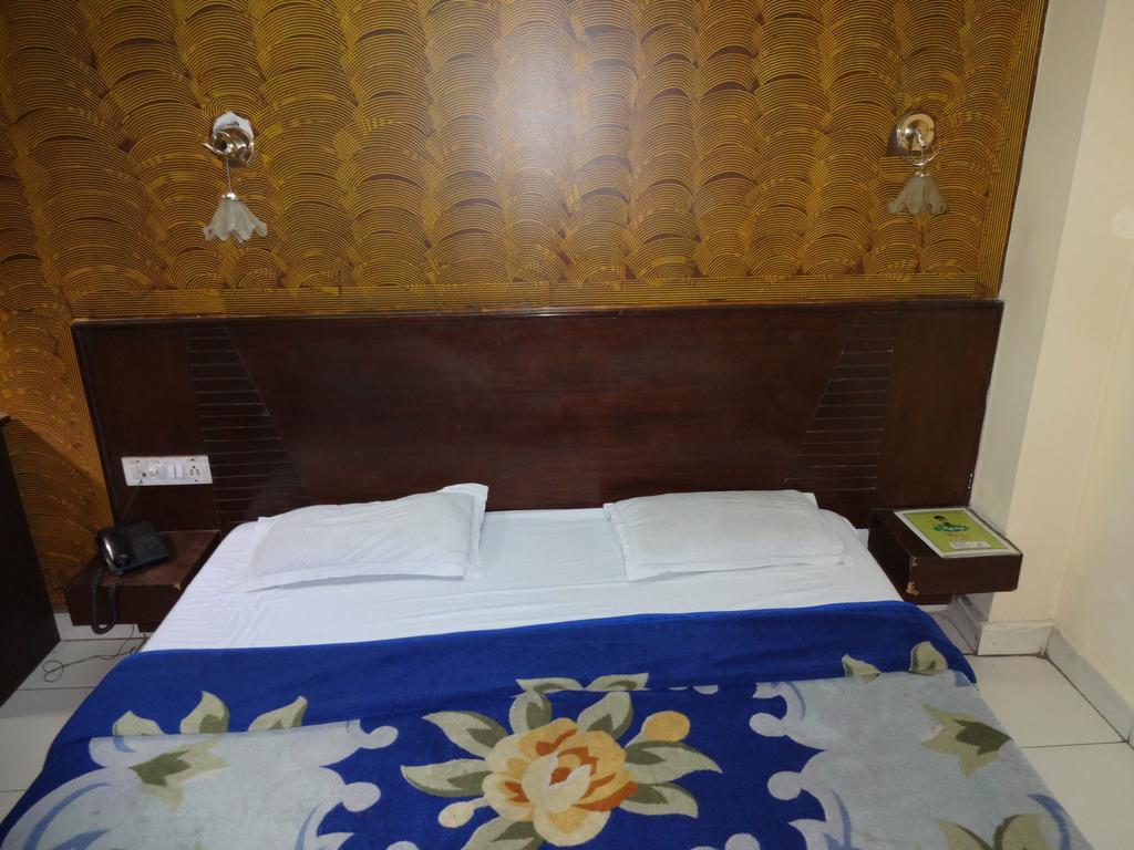 Hotel Elegant International New Delhi Extérieur photo